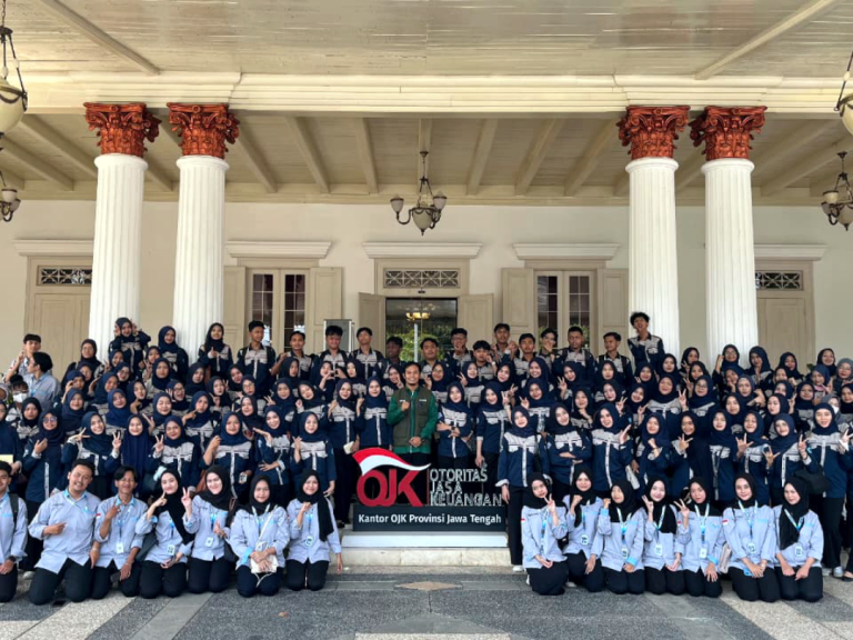 Perkuat Financial Literacy, Mahasiswa Prodi S1 Akuntansi UNIMUS Kunjungi OJK